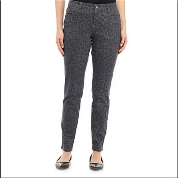 New Directions Leopard Print Gray Curvy Skinny Jean sz 24W - Picture 16 of 16